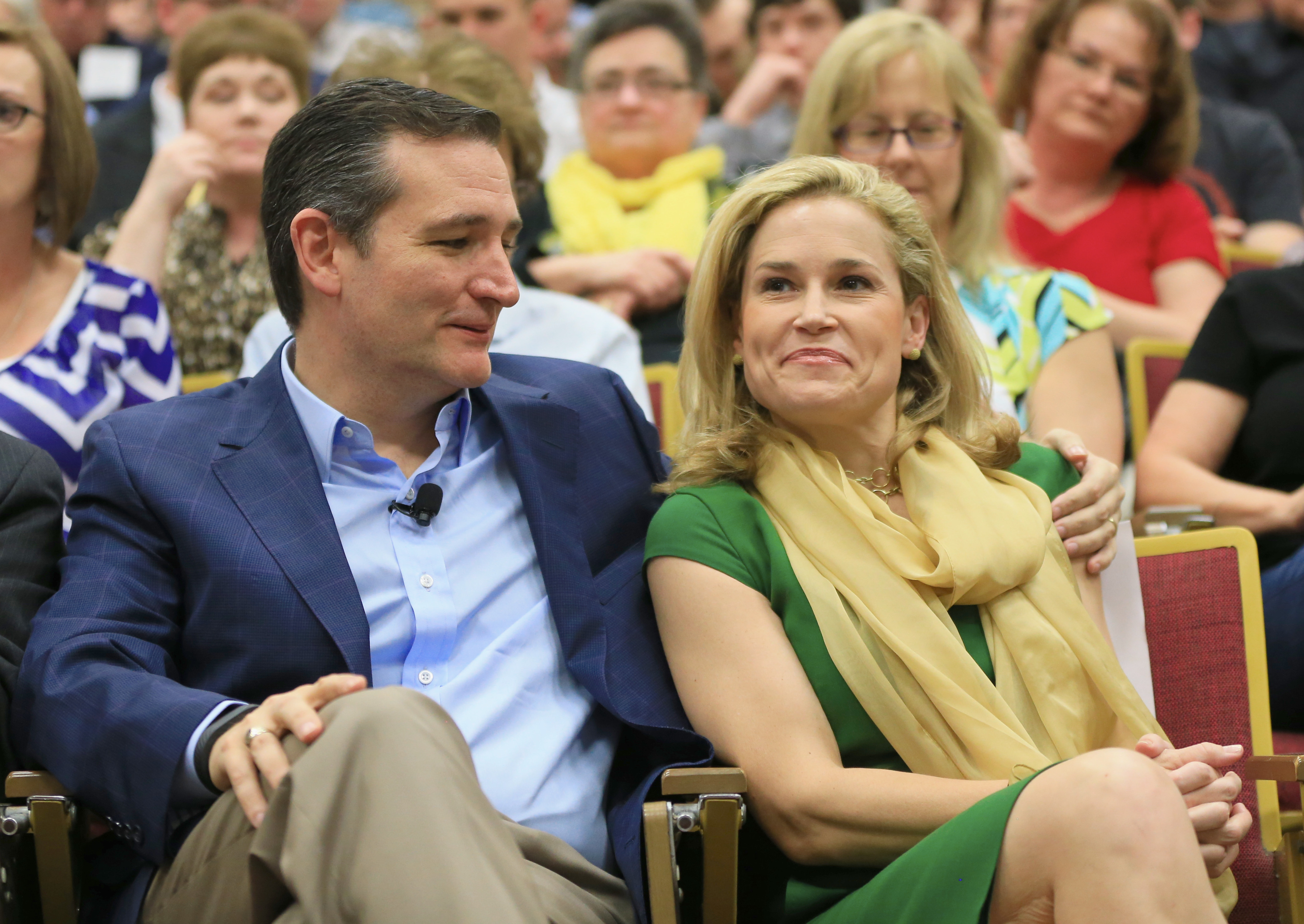 Ted Cruz’s Wife Talks Up His 2016 Chances In An Iowa Women’s Restroom