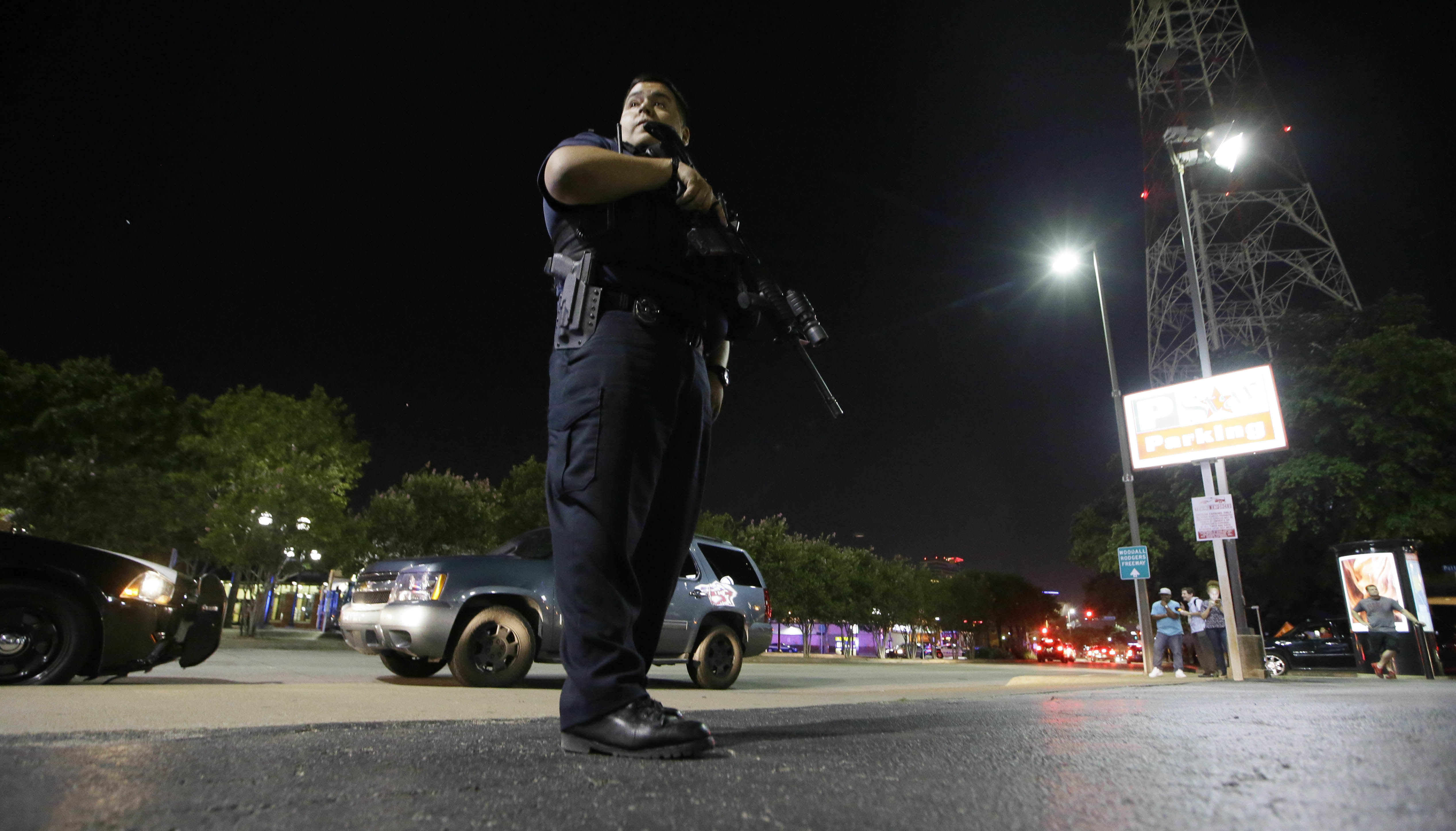TIMELINE: How The Deadly Shooting Of Police Officers In Dallas Unfolded ...