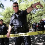 Law enforcement officers secure the scene of a stabbing that occurred on the UT campus on May 1, 2017.  (TAMIR KALIFA/ AMERICAN-STATESMAN)