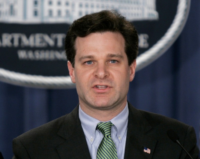 Assistant Attorney General, Christopher Wray, right, and  Director of the Executive Office for U.S. Attorneys, Mary Beth Buchanan, hold a press conference, Wednesday, Jan. 12, 2005, in Washington. The Justice Dept. is responding to the Supreme Court's ruling that juries, not judges, should consider factors that can add years to defendants' prison sentences applies as well to the 17-year-old federal guideline system. (AP Photo/Lawrence Jackson)