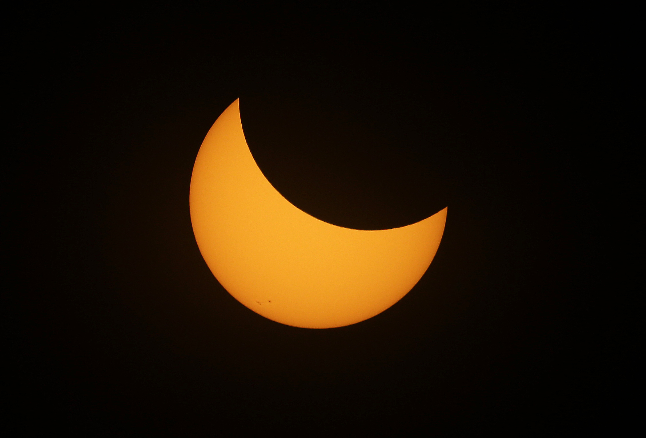 Historic Total Solar Eclipse Sweeps Across US - TPM – Talking Points Memo