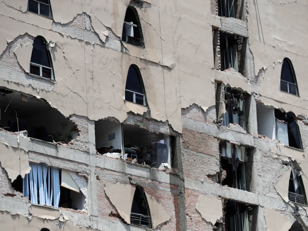 A damage building after a earthquake in Mexico City, Tuesday, Jan. 19, 2017. A powerful earthquake has jolted Mexico, causing buildings to sway sickeningly in the capital on the anniversary of a 1985 quake that did major damage. (AP Photo/Rebecca Blackwell)