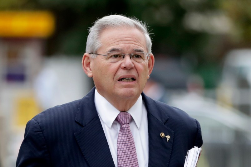 U.S. Sen. Bob Menendez arrives at the Martin Luther King, Jr., Federal Courthouse for his federal corruption trial, Thursday, Oct. 26, 2017, in Newark, N.J. (AP Photo/Julio Cortez)