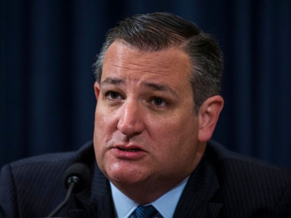 WASHINGTON, DC - NOVEMBER 29: Senator Ted Cruz (R-TX) asks questions as Federal Reserve Chair Janet Yellen testifies during a Joint Economic Committee on Economy Hearing on Capitol Hill November 29, 2017 in Washington, DC. Yellen spoke about gradual interest rates increases in the future. (Photo by Zach Gibson/Getty Images)