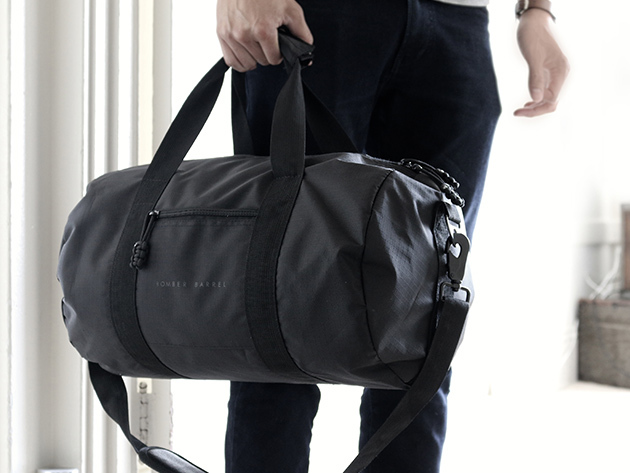 The Bomber Barrel Duffel Complete Set is a versatile luggage combo that doesn't skimp on quality.
