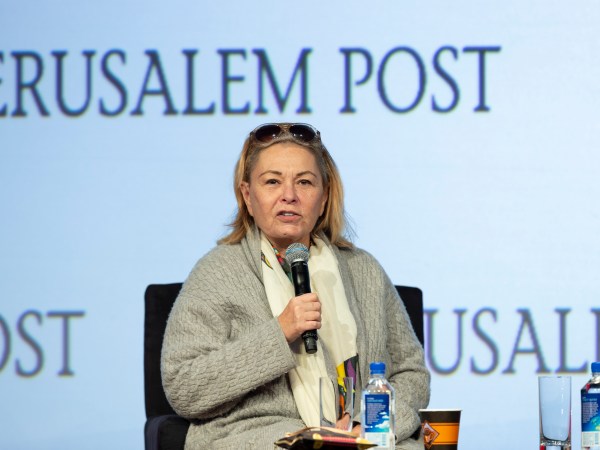 MARRIOTT MARQUIS HOTEL, NEW YORK, UNITED STATES - 2018/04/29: Roseanne Barr interviewed by Dana Weiss during 7th Annual Jerusalem Post Conference at Marriott Marquis Hotel. (Photo by Lev Radin/Pacific Press/LightRocket via Getty Images)