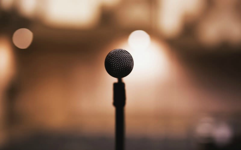 The Public Speaking Bundle teaches you how to make an impression during work presentations, give a great toast, gain vital public speaking confidence, and much more.