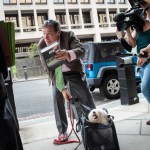 WASHINGTON, DC - SEPTEMBER 7: Randy Credico and his dog Bianca arrive at U.S. District Court, September 7, 2018 in Washington, DC. Credico, a comedian with ties to Roger Stone, was subpoenaed by special counsel Robert Mueller and will testify before the grand jury on Friday. (Photo by Drew Angerer/Getty Images)