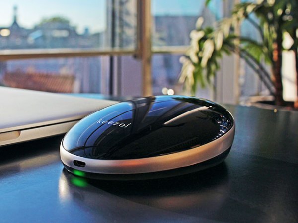 The Keezel Safe Internet Device encrypts traffic from your laptop, smartphone and more for your safest browsing yet.