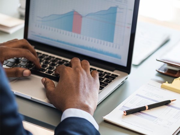 101 Crucial Lessons They Don’t Teach You In Business School is a collection of essential, practical teachings from award-winning professor and entrepreneur Chris Haroun.