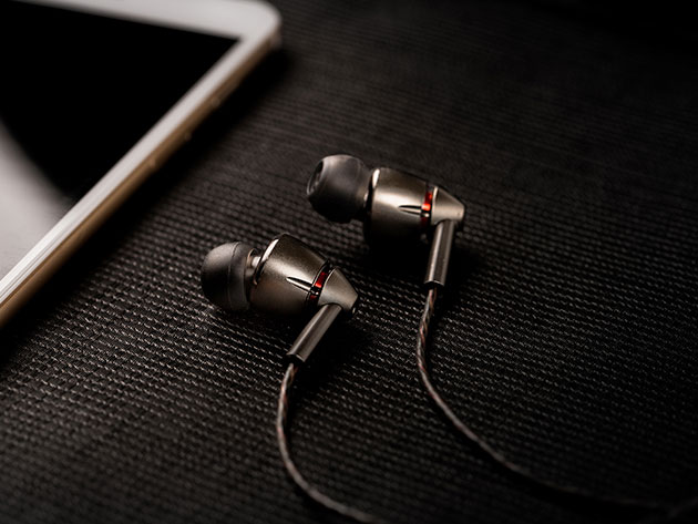 The 1MORE Quad Driver In-Ear Headphones have sound quality and clarity that leave other earbuds in the dust.