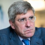 UNITED STATES - AUGUST 31: Stephen Moore of The Heritage Foundation is interviewed by CQ in his Washington office, August 31, 2016. (Photo By Tom Williams/CQ Roll Call)