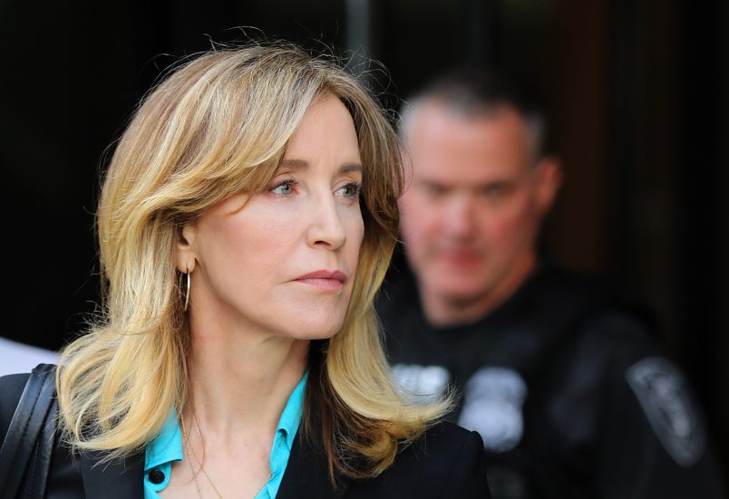 Boston, MA - 4/3/19 Actress Felicity Huffman (cq) leaves court.More parents accused of bribery in the college admissions scandal appear at federal court.Photo by Pat Greenhouse/Globe StaffTopic: 04collegescandal
