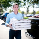 SANTEE, CA - NOVEMBER 06: Duncan Hunter(R-CA) brings Pizza to campaign staffers during a visit to one of his headquarters in Santee, CA on November 6, 2018 in Santee, California. (Photo by Sandy Huffaker/Getty Images)