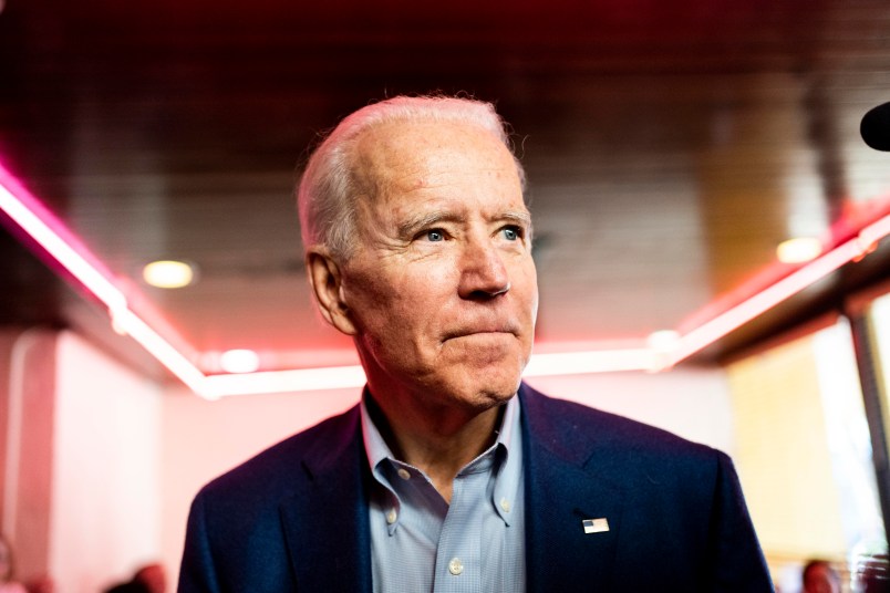 LOS ANGELES, CALIFORNIA - MARCH 3, 2020: Democratic Presidential candidate former Vice President Joe Biden meets California voters at the famous Roscoe's House of Chicken and Waffles in Los Angeles, California on Tuesday March 3, 2020. (Photo by Melina Mara/The Washington Post)