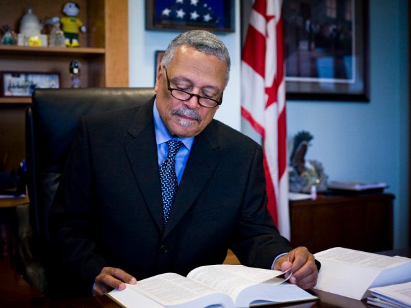 CREDIT: DOMINIC BRACCO II FOR THE WASHINGTON POSTSLUG:na/sullivanDATE:4/9/2009CAPTION: Judge Emmet G. Sullivan works at his office on April 9, 2009 in D.C. Sullivan threw out the indictment against former Sen. Ted Stevens this week.