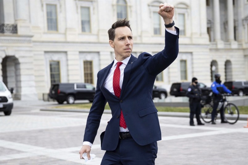210108-josh-hawley-raised-fist-capitol-riots-se-1123a_a8bd579b6365489a5ecb744a055f2758.fit-2000w.jpg?w=804