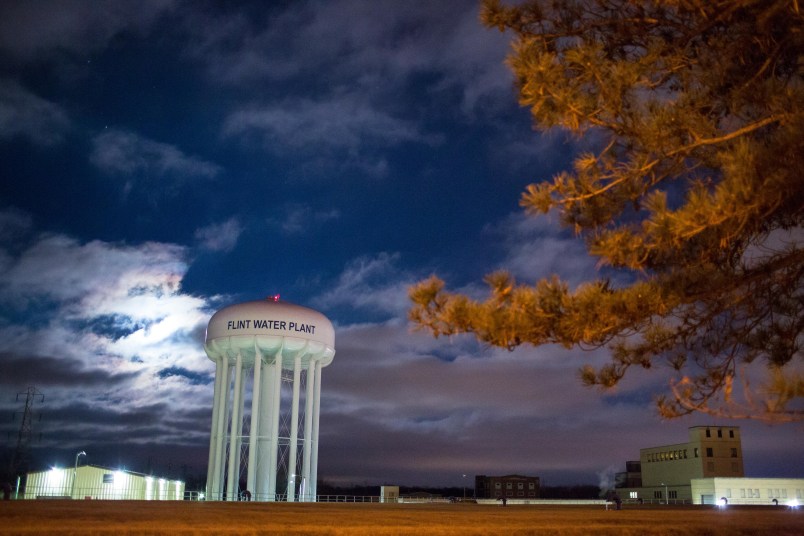 FLINT, MI - JANUARY 23:  The City of Flint Water Plant is illuminated by moonlight on January 23, 2016 in Flint, Michigan.  Flint's contaminated water supply has led to the city having a federal state of emergency declared.  (Photo by Brett Carlsen/Getty Images) *** Local Caption ***