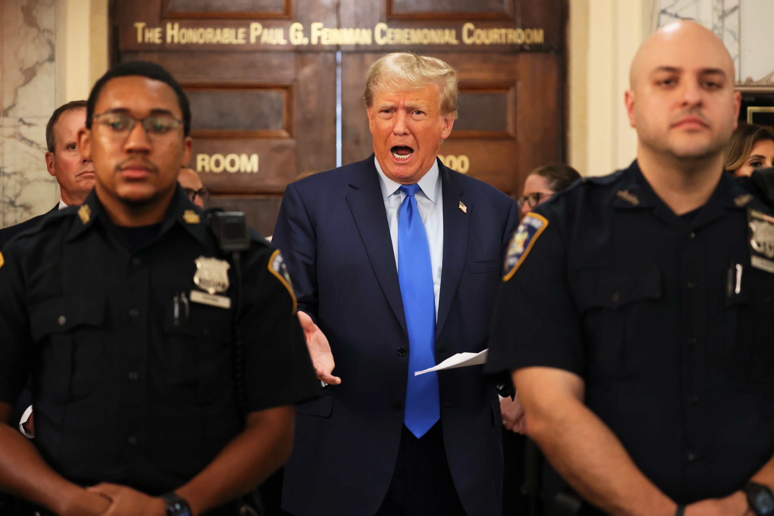Trump attaque le tribunal depuis l’intérieur du palais de justice