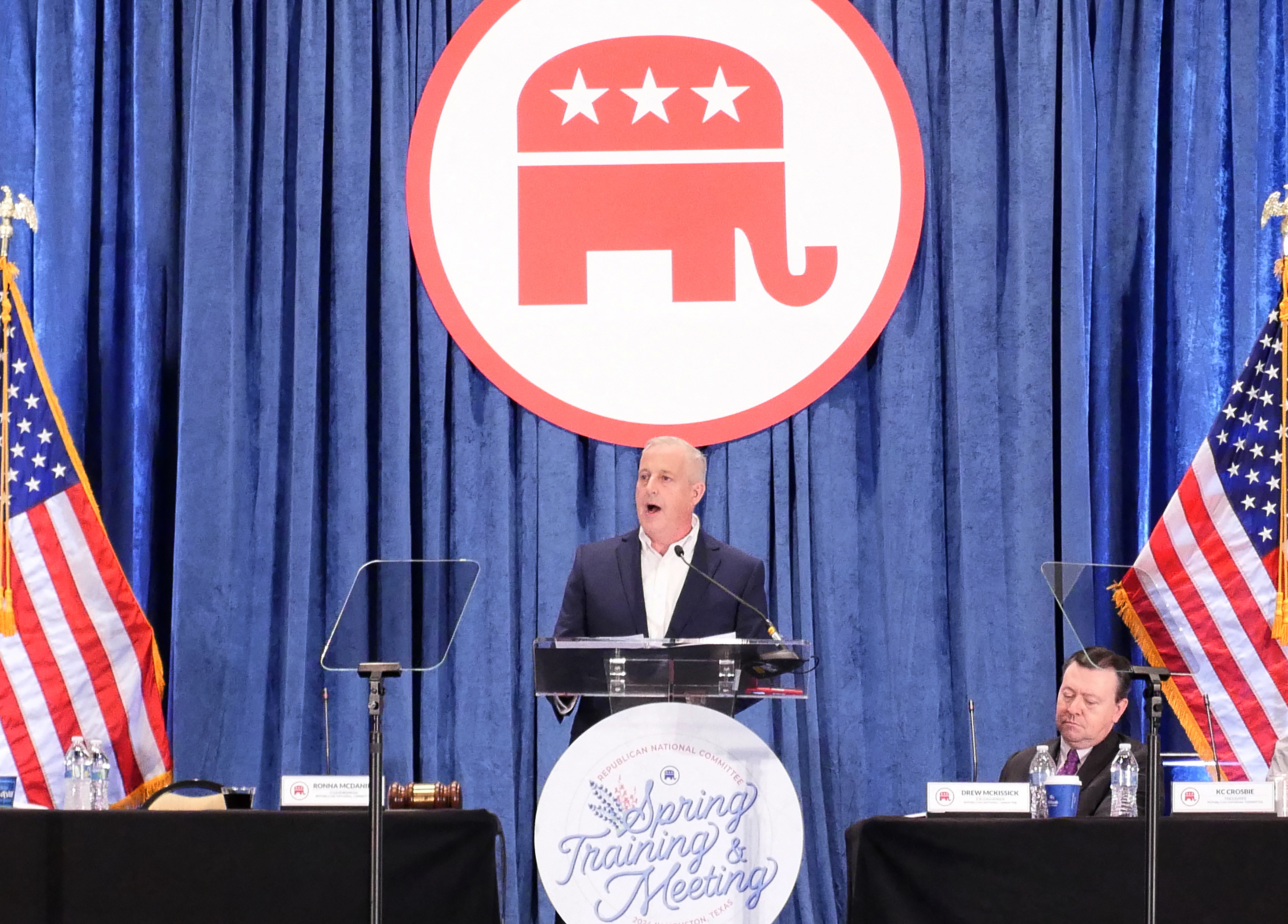 RNC、トランプ大統領の非国民投票への執着をアリゾナ州裁判所に提訴