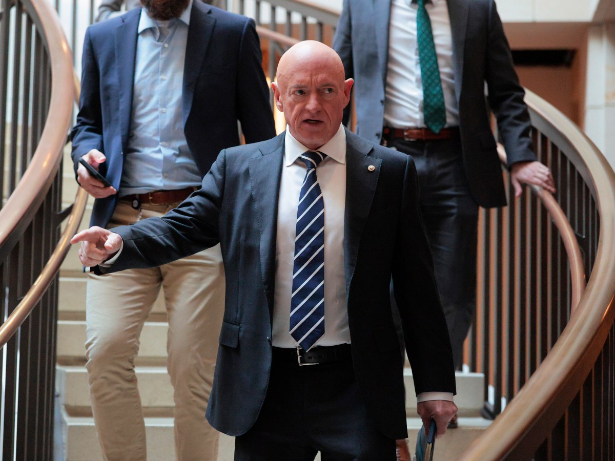 Kelly Says He’ll Fight Hegseth Retribution As Show Of Force For Free Speech