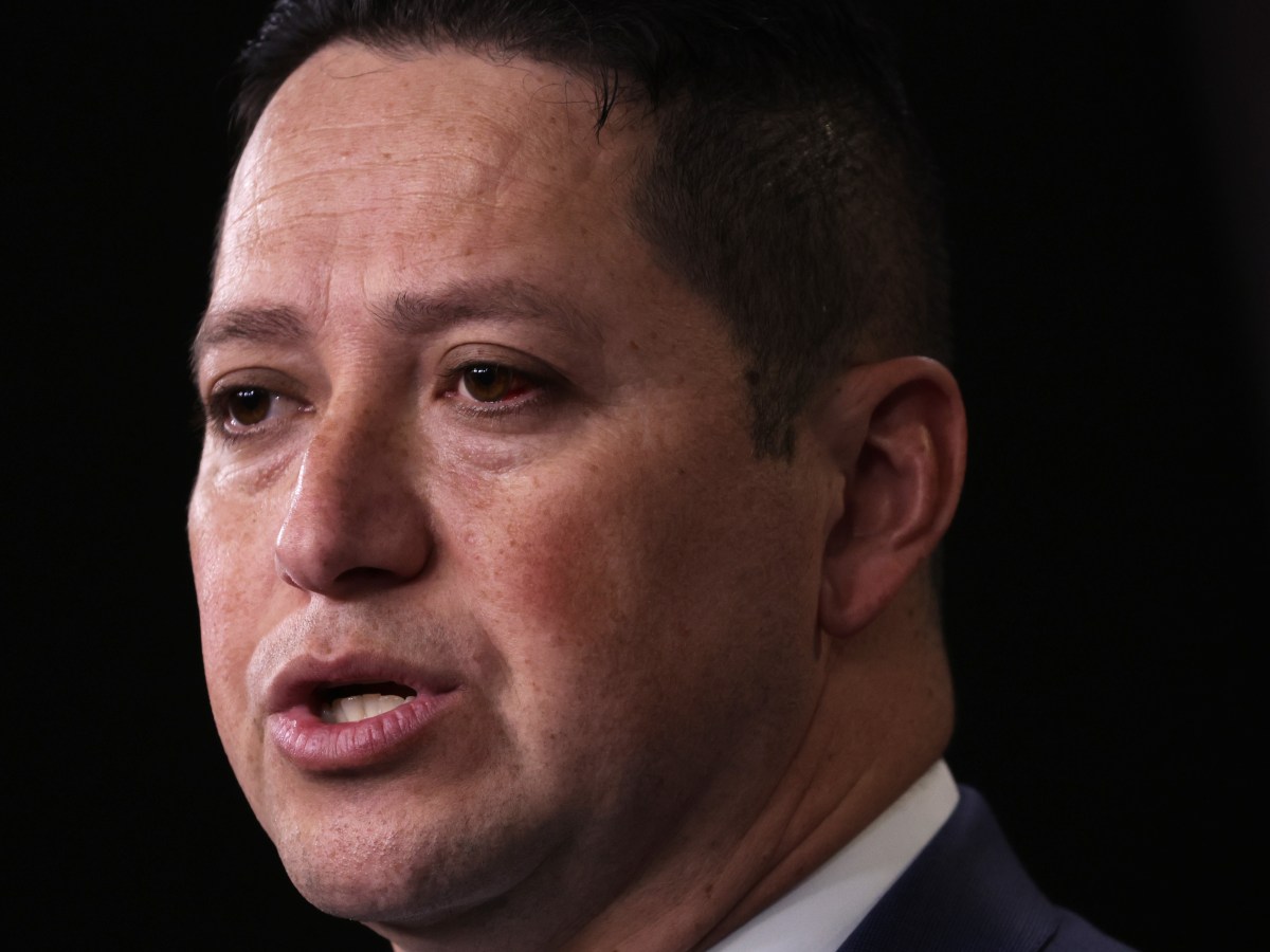 Gonzales Admits to Sexual Relationship With Former Staffer After Weeks of Denial