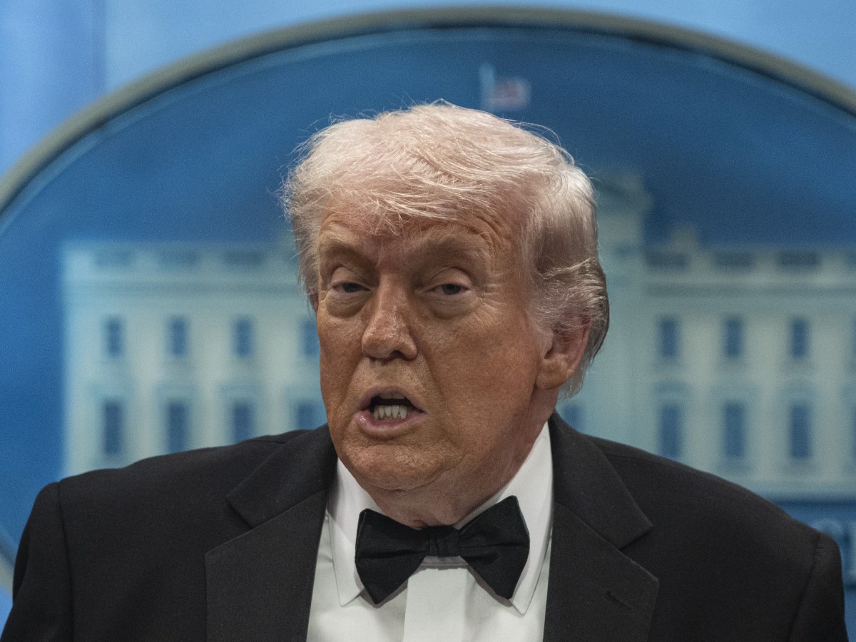 Trump’s Weakness Is Becoming the Political Story of the Moment