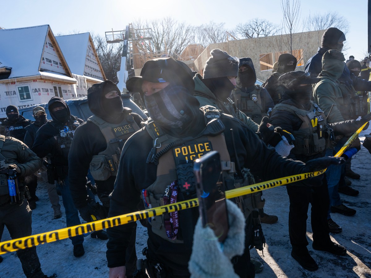Minnesota Sets Up Battle With Feds to Prosecute ICE Agents
