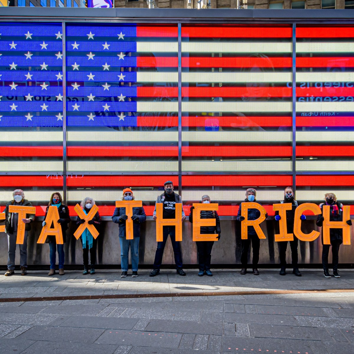 Taxing Billionaires Is the Easiest Way Democrats Could Gain Voter Trust