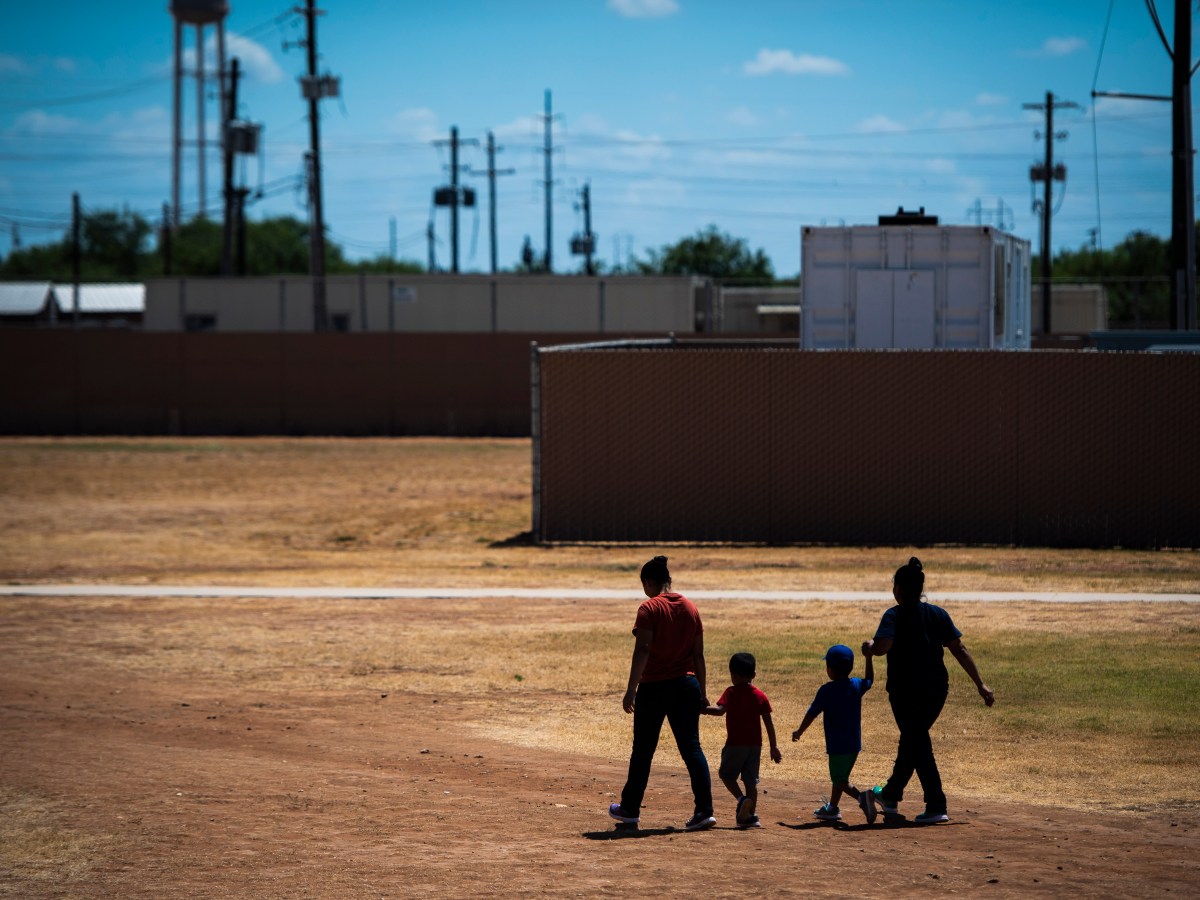 Senate Report Describes ‘Top-Down Culture of Cruelty’ in ICE Detention