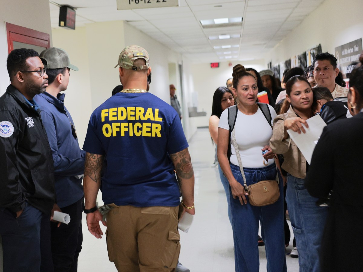 A Day at Court With Immigrants Fighting Their Cases Alone