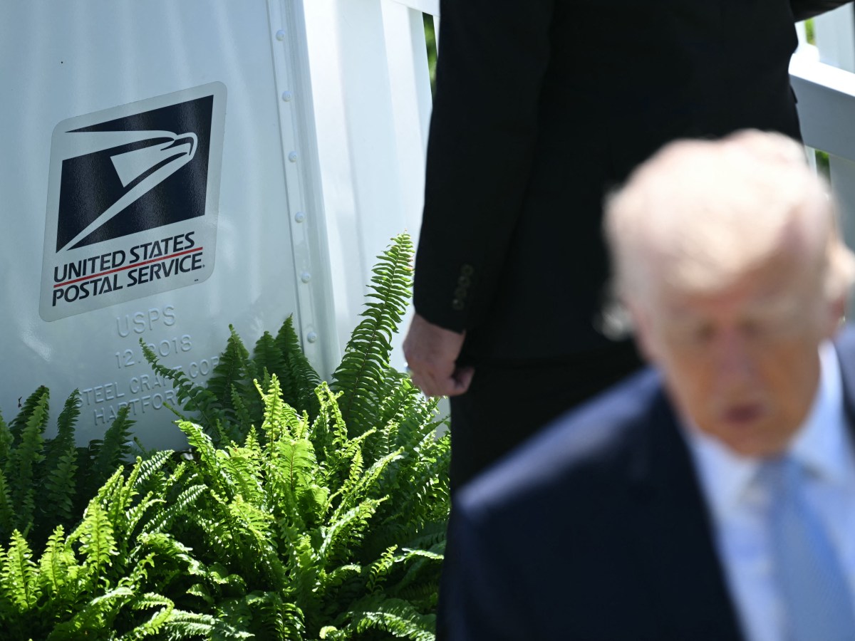 ‘A Shit Show’: Postal Service Whistleblower Warns That New Project Will Sow Chaos in Election