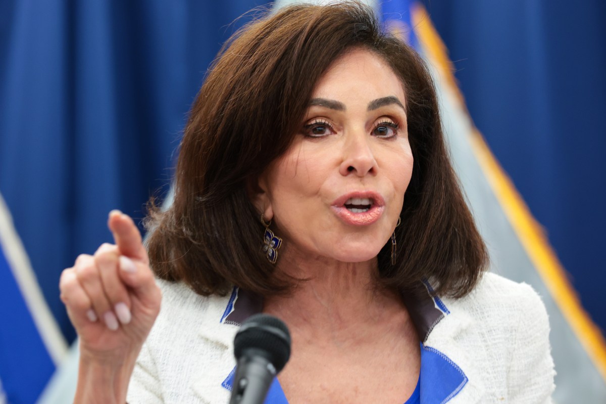 Reflecting Pool Turns Into Quicksand for Jeanine Pirro