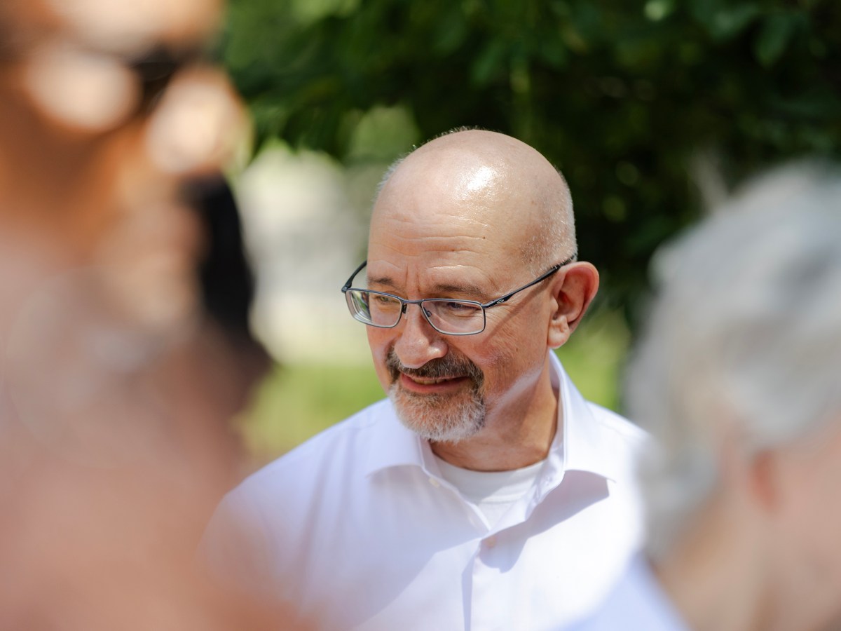 His ‘Lifetime Mantra’ is ‘Standing up to Bullies.’ Now, He’s Running Against an Islamophobe Who Wants to Deport 100 Million People.